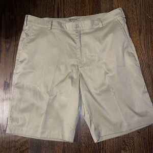 Men’s Size 36 Nike Golf Tour Performance Shorts Beige